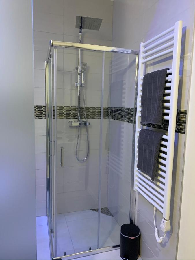 Executive Double Room With En-Suite City Centre In Guest House R1 ลักเซมเบิร์ก ภายนอก รูปภาพ